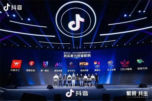 快手抖音怎么赚钱，要详细具体的？